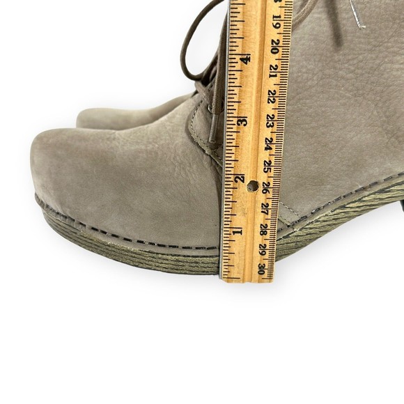 Dansko Meena Beige Gray Suede lace Up Ankle Clog Boots Womens 42  US 11.5/12 - Picture 6 of 13